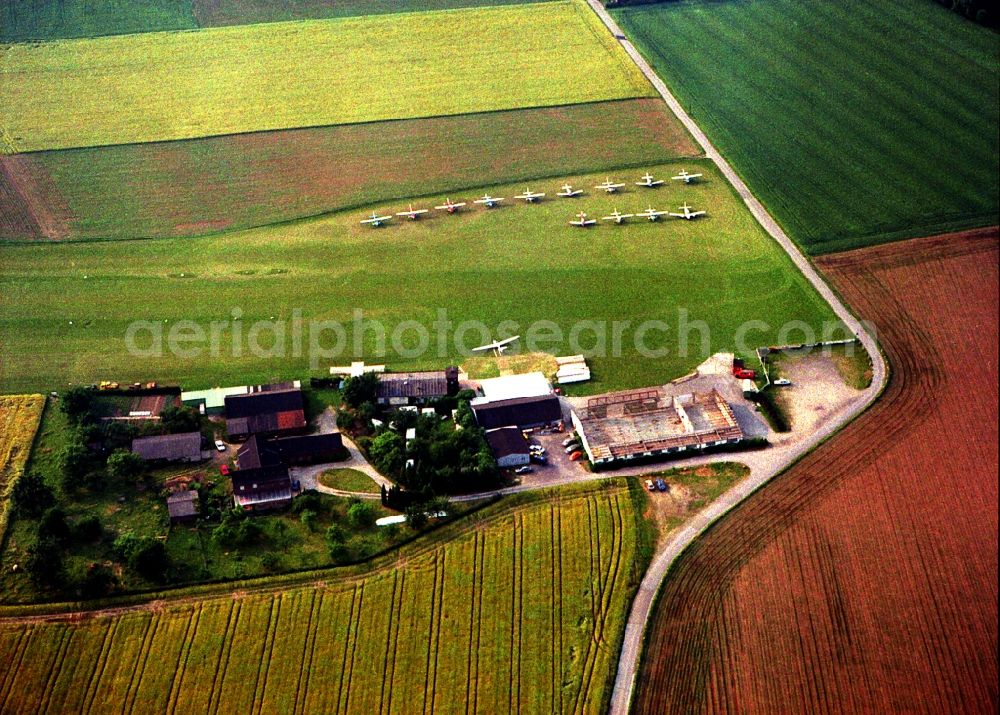 Kamp-Lintfort from above - Site of the airport of the Luftsportgemeinschaft Kamp-Lintfort in Kamp-Lintfort in the state of North Rhine-Westphalia