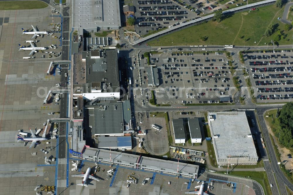 Aerial photograph Schönefeld - Terminals on the grounds of the airport Schoenefeld in the state Brandenburg