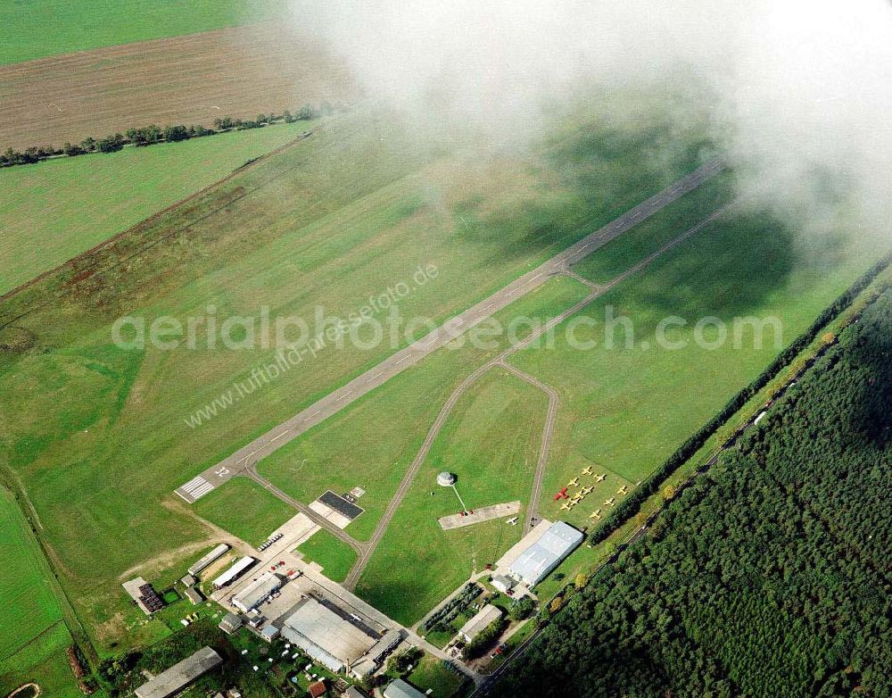 Aerial image Kyritz / Brandenburg - Gelände des Flugplatzes Kyritz / Brandenburg.