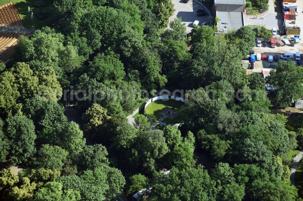 Berlin from the bird's eye view: Grounds of the cemetery Friedhof der Maerzgefallenen on Landsberger Allee near Friedrichshain park in Berlin, Germany