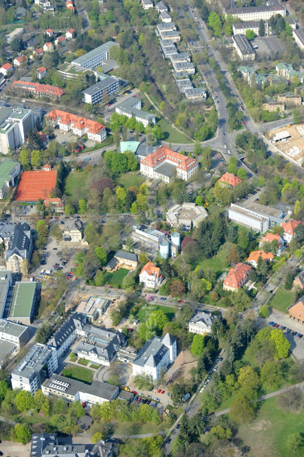 Berlin-Dahlem from the bird's eye view: Gelände des Fritz-Haber-Institut der Max-Planck-Gesellschaft in Berlin - Dahlem am Faradayweg 4 - 6 in 14195 Berlin. Area of the Fritz-Haber-Institut der Max-Planck-Gesellschaft in Berlin - Dahlem.