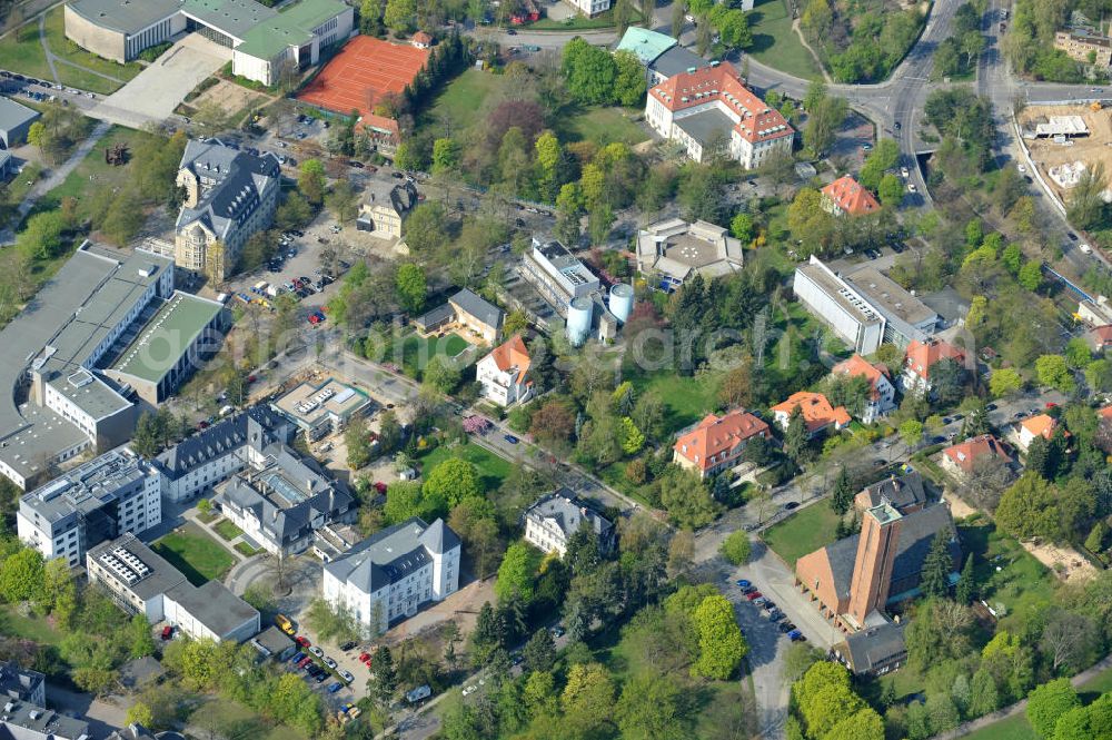 Aerial image Berlin-Dahlem - Gelände des Fritz-Haber-Institut der Max-Planck-Gesellschaft in Berlin - Dahlem am Faradayweg 4 - 6 in 14195 Berlin. Area of the Fritz-Haber-Institut der Max-Planck-Gesellschaft in Berlin - Dahlem.