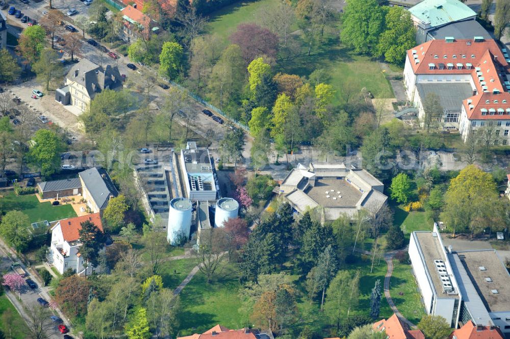 Berlin-Dahlem from above - Gelände des Fritz-Haber-Institut der Max-Planck-Gesellschaft in Berlin - Dahlem am Faradayweg 4 - 6 in 14195 Berlin. Area of the Fritz-Haber-Institut der Max-Planck-Gesellschaft in Berlin - Dahlem.