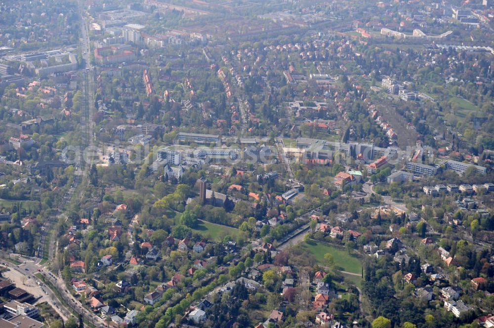 Berlin-Dahlem from the bird's eye view: Gelände des Fritz-Haber-Institut der Max-Planck-Gesellschaft in Berlin - Dahlem am Faradayweg 4 - 6 in 14195 Berlin. Area of the Fritz-Haber-Institut der Max-Planck-Gesellschaft in Berlin - Dahlem.