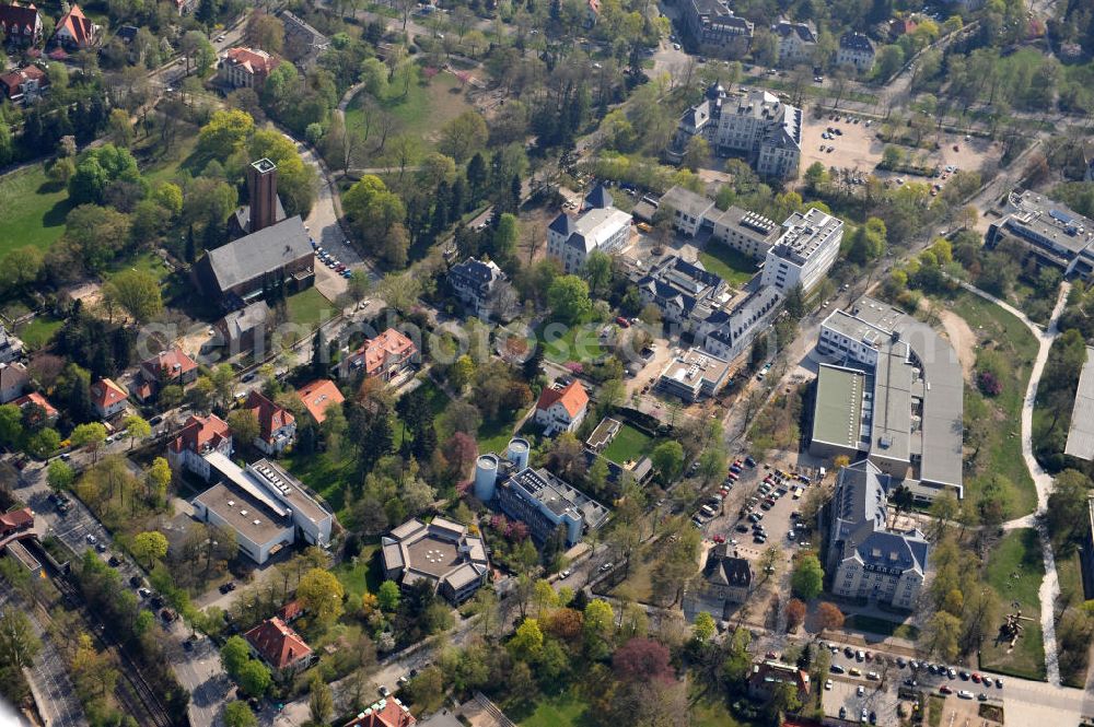 Berlin-Dahlem from the bird's eye view: Gelände des Fritz-Haber-Institut der Max-Planck-Gesellschaft in Berlin - Dahlem am Faradayweg 4 - 6 in 14195 Berlin. Area of the Fritz-Haber-Institut der Max-Planck-Gesellschaft in Berlin - Dahlem.