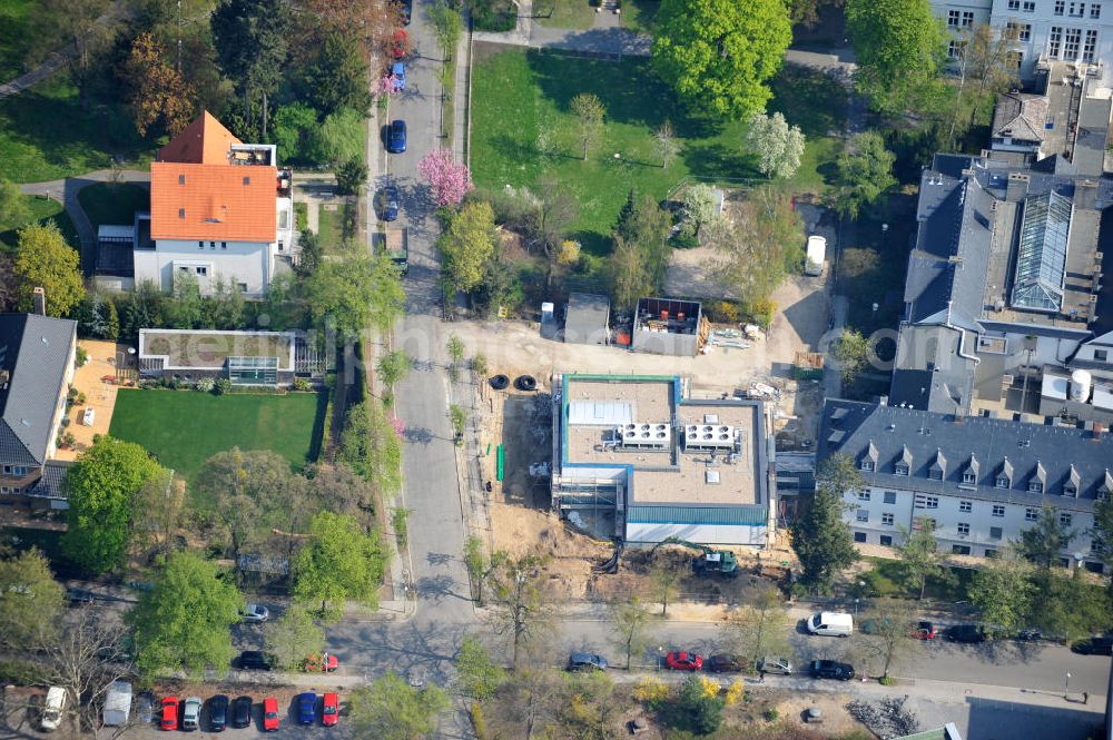 Berlin-Dahlem from above - Gelände des Fritz-Haber-Institut der Max-Planck-Gesellschaft in Berlin - Dahlem am Faradayweg 4 - 6 in 14195 Berlin. Area of the Fritz-Haber-Institut der Max-Planck-Gesellschaft in Berlin - Dahlem.