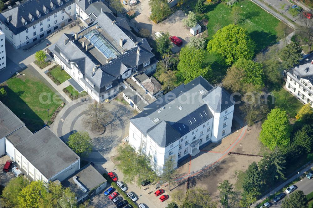 Aerial image Berlin-Dahlem - Gelände des Fritz-Haber-Institut der Max-Planck-Gesellschaft in Berlin - Dahlem am Faradayweg 4 - 6 in 14195 Berlin. Area of the Fritz-Haber-Institut der Max-Planck-Gesellschaft in Berlin - Dahlem.