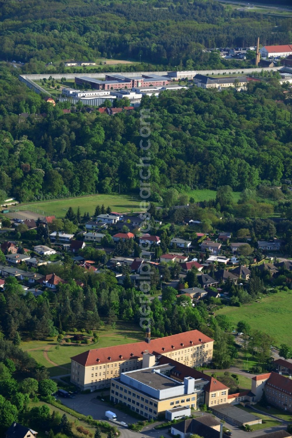 Aerial photograph Wriezen - Terrain with buildings of the hospital Maerkisch-oderland in Wriezen in Brandenburg