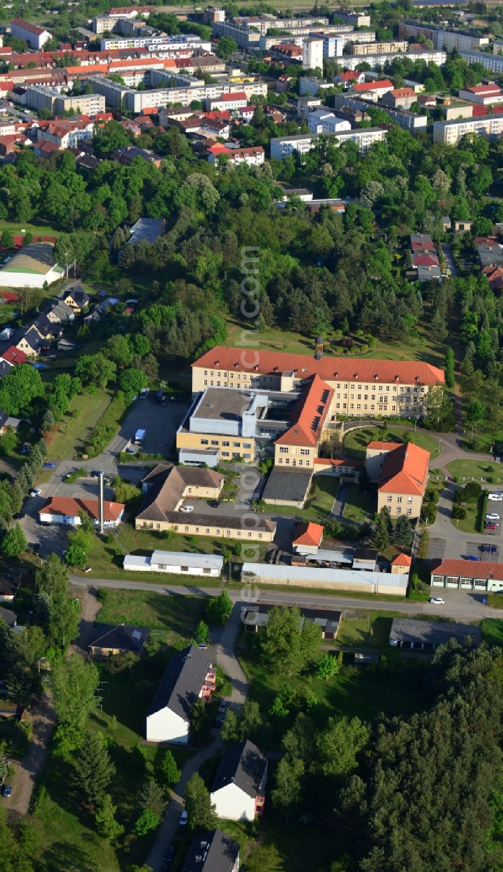 Aerial photograph Wriezen - Terrain with buildings of the hospital Maerkisch-oderland in Wriezen in Brandenburg