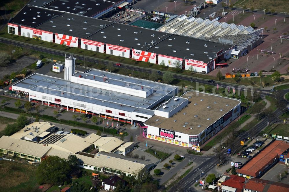 Falkensee from above - Site of the industrial park to the hardware store and the furniture store Hellweg BOSS in Falkensee in Brandenburg