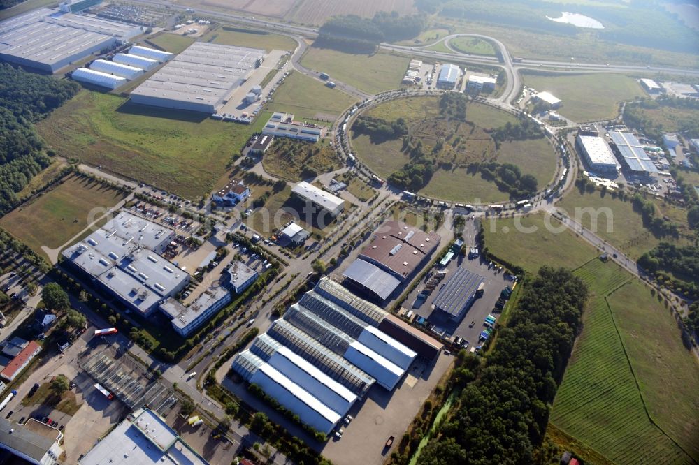 Aerial photograph Ludwigsfelde - View at the site of the business park Preussenpark Ludwigsfelde in the federal state of Brandenburg. It is operarted by the EMG Projekt business park Ludwigsfelde / Löwenbruch Ltd