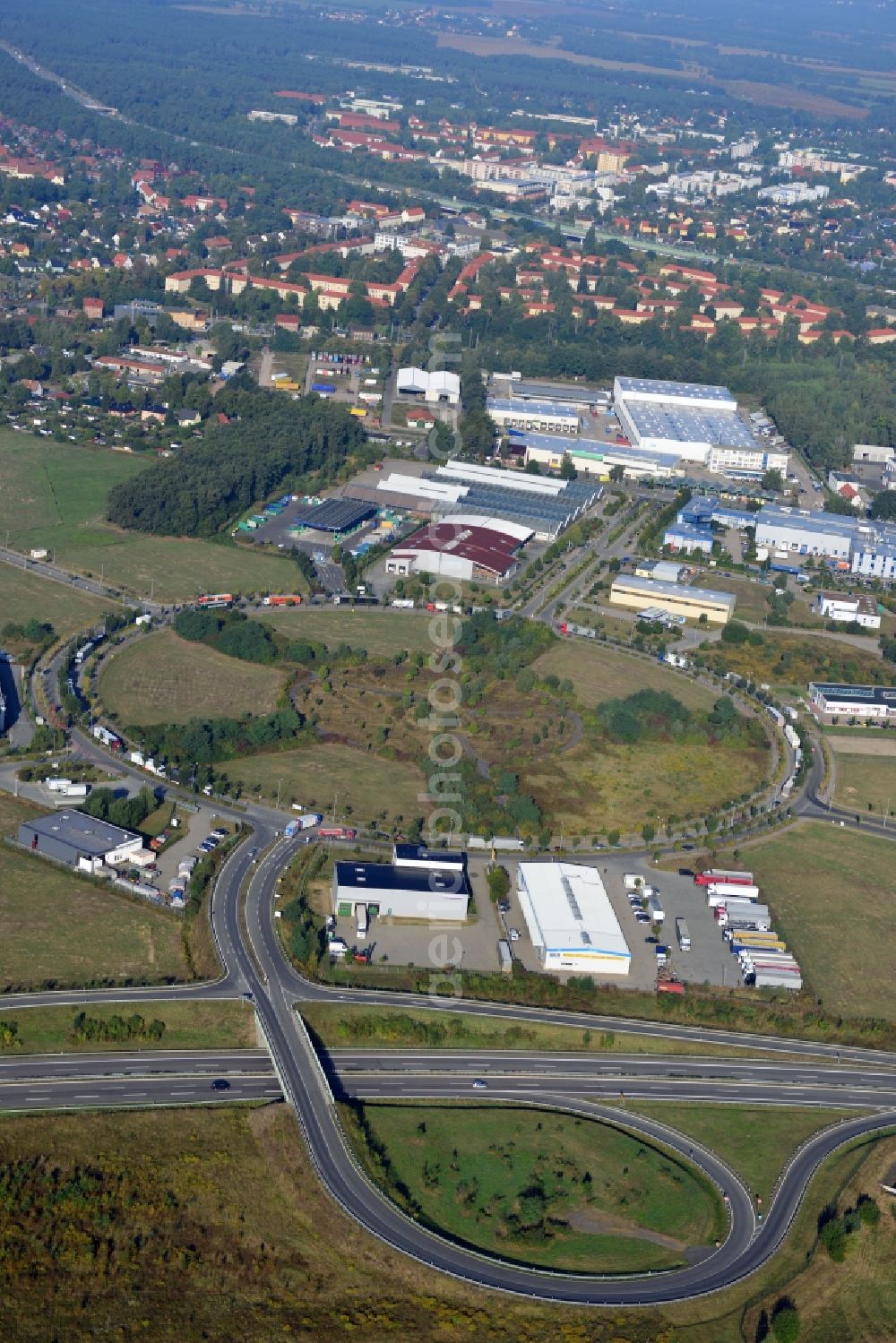 Ludwigsfelde from above - View at the site of the business park Preussenpark Ludwigsfelde in the federal state of Brandenburg. It is operarted by the EMG Projekt business park Ludwigsfelde / Löwenbruch Ltd