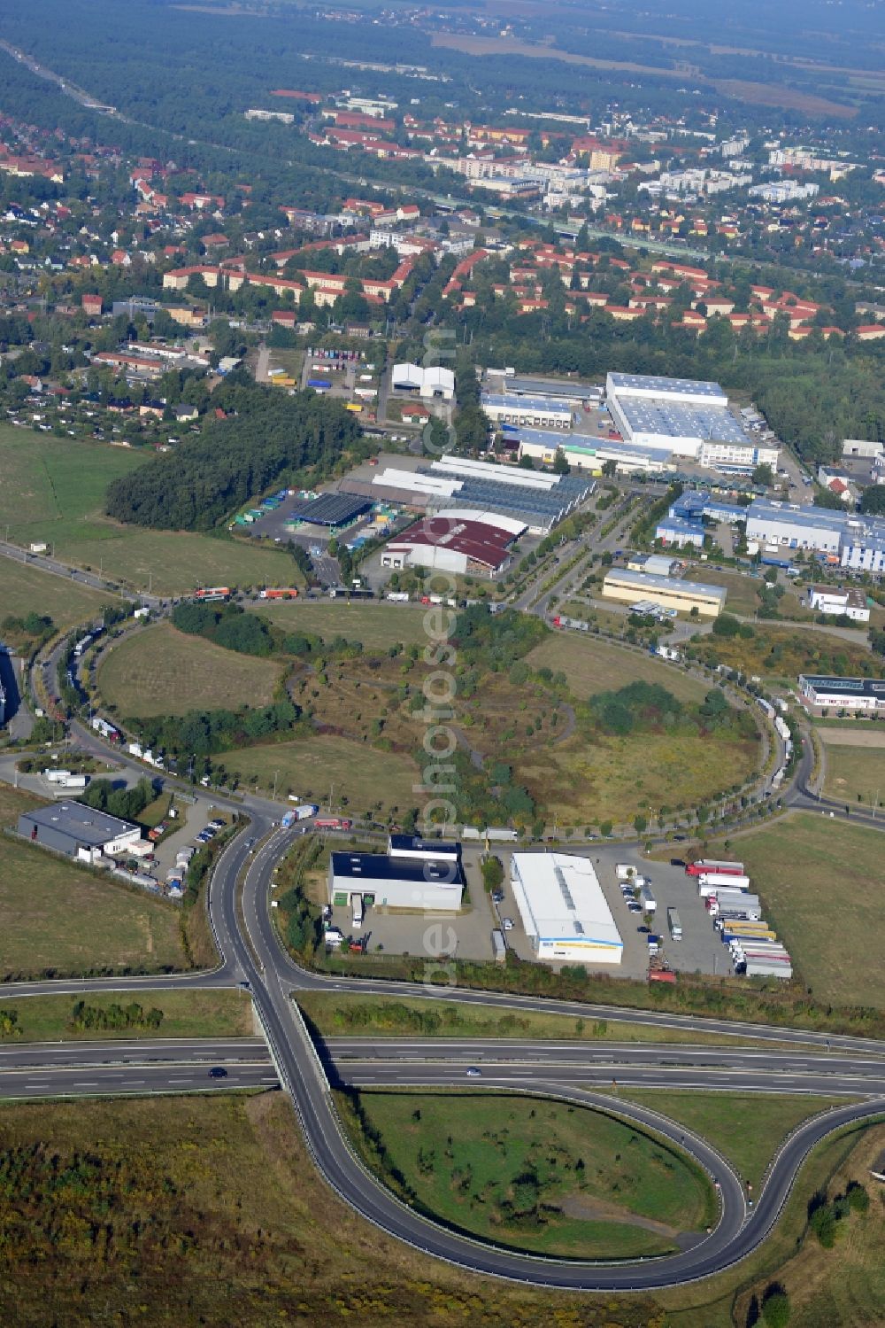 Ludwigsfelde from above - View at the site of the business park Preussenpark Ludwigsfelde in the federal state of Brandenburg. It is operarted by the EMG Projekt business park Ludwigsfelde / Löwenbruch Ltd