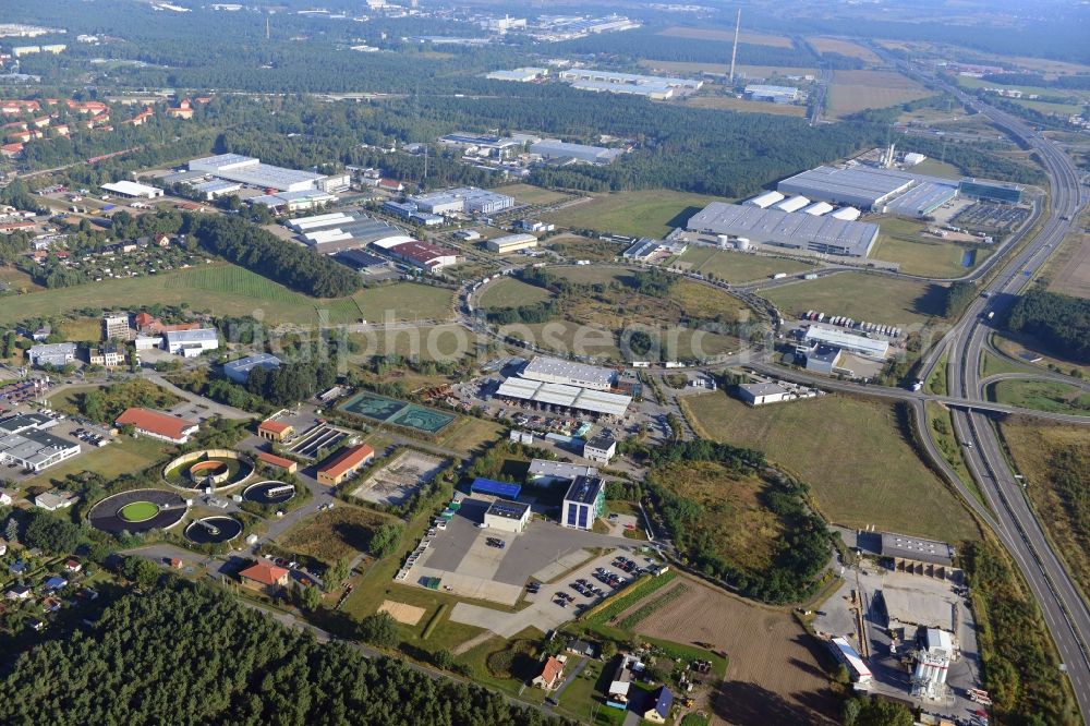 Aerial photograph Ludwigsfelde - View at the site of the business park Preussenpark Ludwigsfelde in the federal state of Brandenburg. It is operarted by the EMG Projekt business park Ludwigsfelde / Löwenbruch Ltd