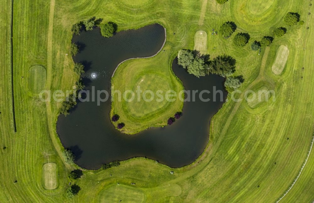 Aerial photograph Mülheim an der Ruhr - Grounds of the Golf Club within the racecourse Raffelberg at the Akazienallee in Muelheim an der Ruhr in North Rhine-Westphalia