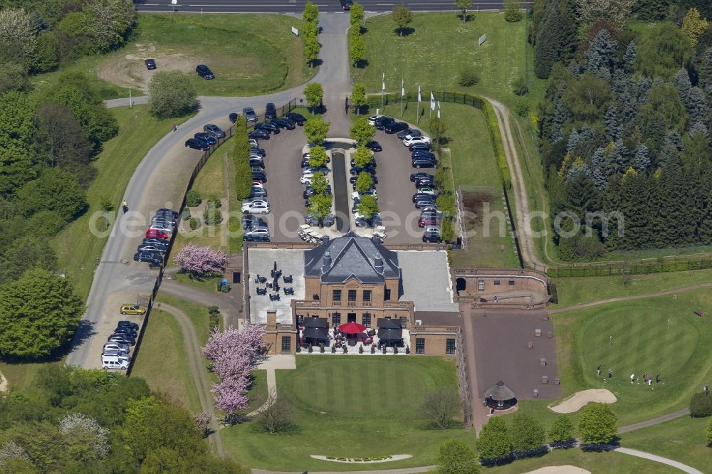 Aerial photograph Düsseldorf OT Hubbelrath - Boundaries of the golf course of the Golf Club Hubbelrath in Dusseldorf in North Rhine-Westphalia