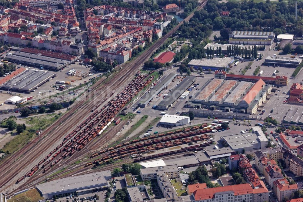 Aerial image München - Grounds of the wholesale market hall in Munich Sendling in the state of Bavaria. The Grossmarkthalle at Schaeftlarnstrasse near the river Isar is a market for food and flowers