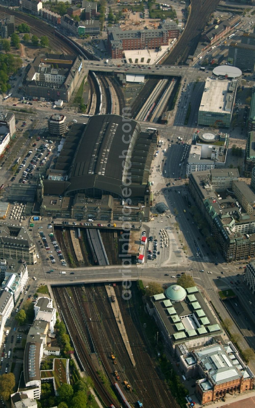 Hamburg from above - Site of the Deutsche Bahn station in the city center of Hamburg