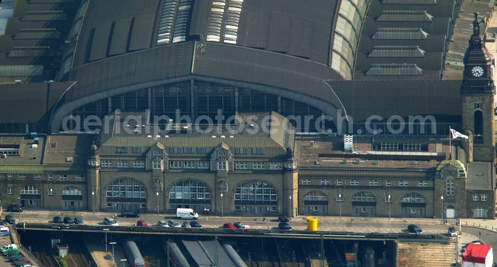 Aerial image Hamburg - Site of the Deutsche Bahn station in the city center of Hamburg