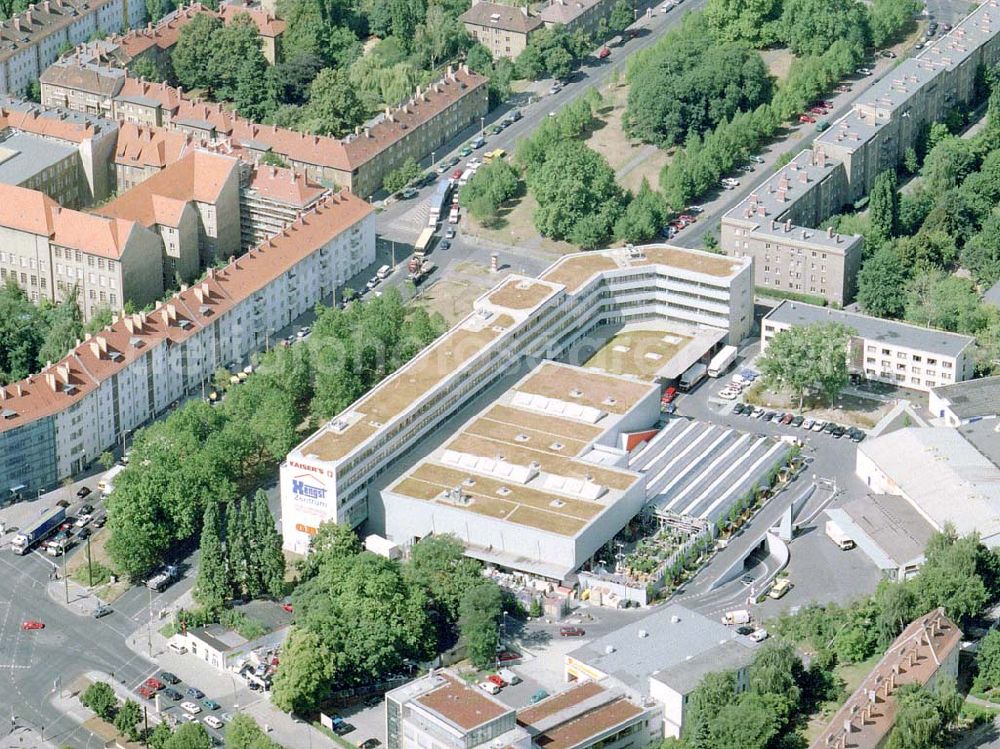 Aerial image Berlin - Weißensee - Gelände der HENGST - Filterwerke an der Ostseestraße in Berlin-Weißensee (Baumarkt OBI-Vermietung).