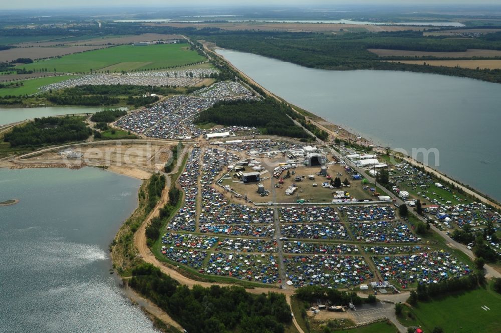 Aerial image Großpösna - View at the Area of the Higfield Festival, the most important Independent Rock estival in east germany riparian Lake stoermthal near Grosspoesna, saxony