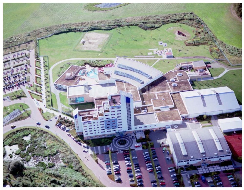 Stralsund / Mecklenburg Vorpommern from above - Gelände des Hotels HanseDom Stralsund (03831) 3733-0 Grünhufer Bogen 18 -20 18435 Stralsund / 27.09.02