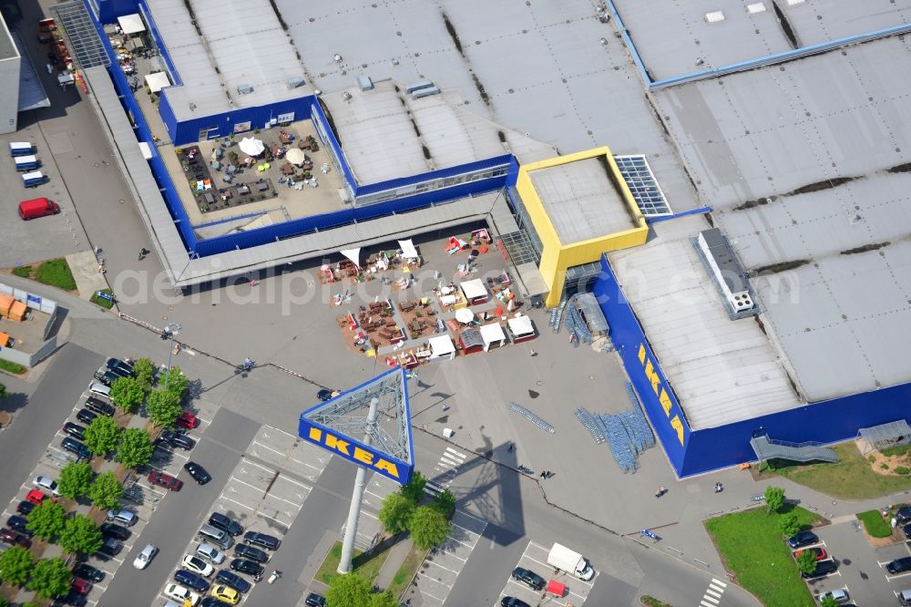 Aerial image Hamburg Schnelsen - Grounds of the IKEA furniture store and furniture store on the motorway BAB A7 Schnelsen - Nord in Hamburg