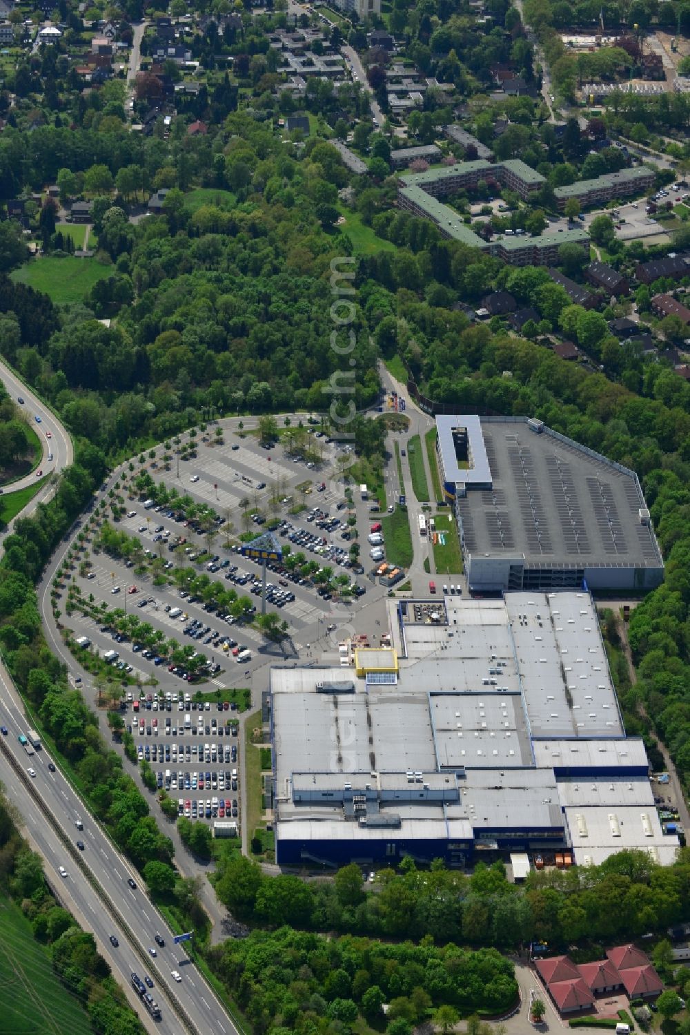 Aerial photograph Hamburg Schnelsen - Grounds of the IKEA furniture store and furniture store on the motorway BAB A7 Schnelsen - Nord in Hamburg