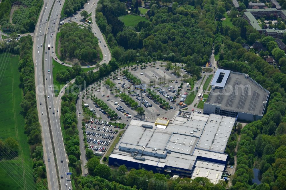 Hamburg Schnelsen from the bird's eye view: Grounds of the IKEA furniture store and furniture store on the motorway BAB A7 Schnelsen - Nord in Hamburg