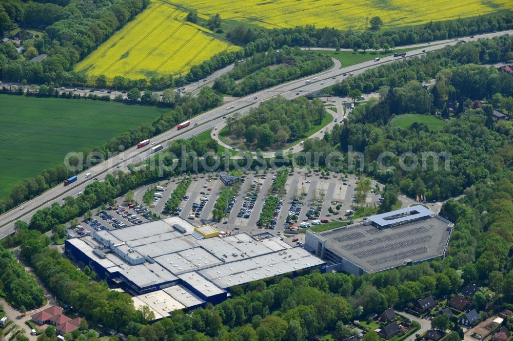 Aerial photograph Hamburg Schnelsen - Grounds of the IKEA furniture store and furniture store on the motorway BAB A7 Schnelsen - Nord in Hamburg