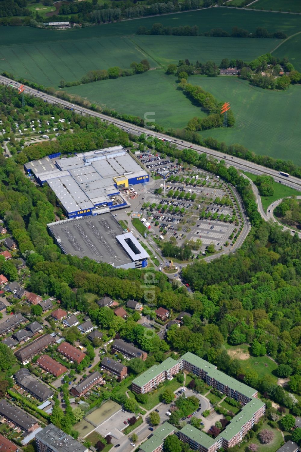 Aerial image Hamburg Schnelsen - Grounds of the IKEA furniture store and furniture store on the motorway BAB A7 Schnelsen - Nord in Hamburg