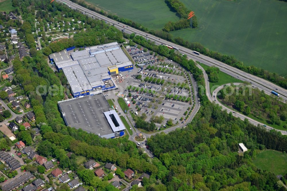 Aerial photograph Hamburg Schnelsen - Grounds of the IKEA furniture store and furniture store on the motorway BAB A7 Schnelsen - Nord in Hamburg