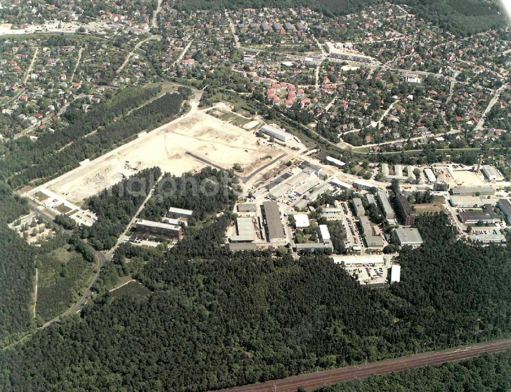 Aerial photograph Berlin - Köpenick - Gelände des Innovationsparkes Wuhlheide am S-Bahnhof Berlin - Wuhlheide.