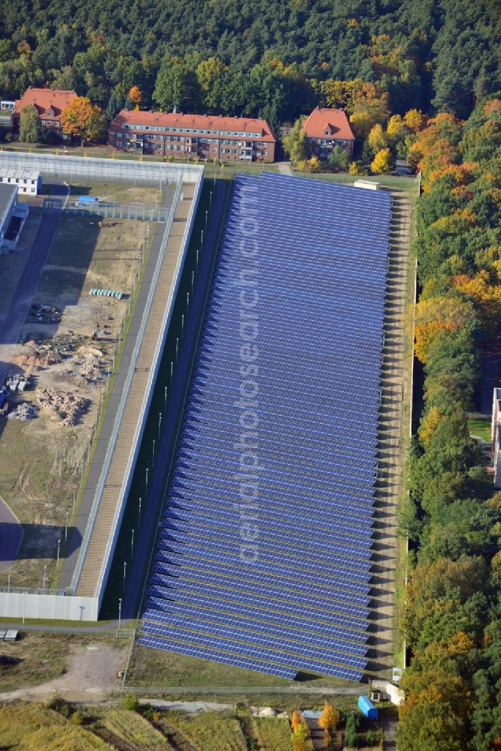 Aerial image Brandenburg an der Havel - View of the Brandenburg-Görden Prison in the state Brandenburg. Expansion areas are currently in the planning and development. Furthermore the prison has been equipped with photovoltaics and a solar system