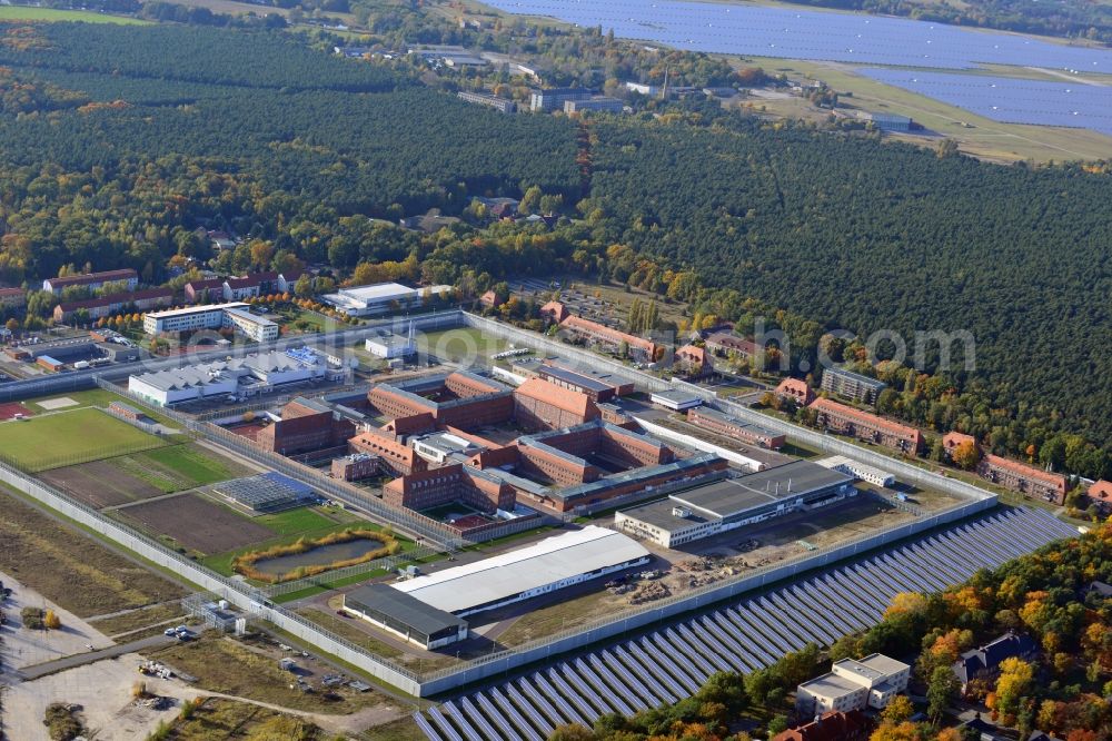 Brandenburg an der Havel from above - View of the Brandenburg-Görden Prison in the state Brandenburg. Expansion areas are currently in the planning and development. Furthermore the prison has been equipped with photovoltaics and a solar system