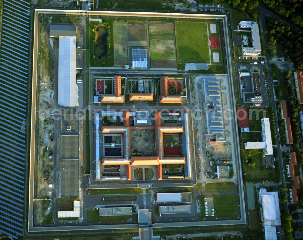 Brandenburg an der Havel from above - View of the Brandenburg-Görden Prison in the state Brandenburg. Expansion areas are currently in the planning and development. Furthermore the prison has been equipped with photovoltaics and a solar system