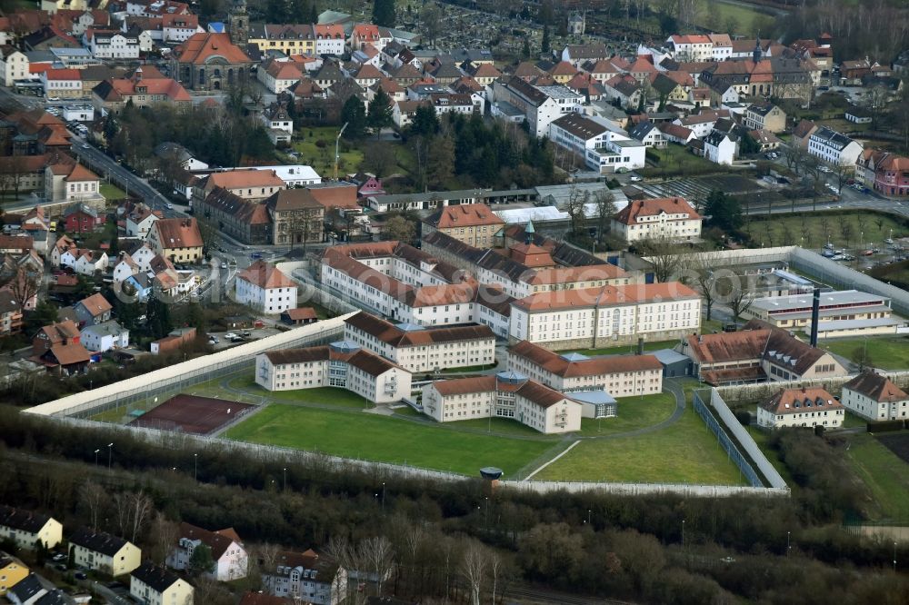 Aerial photograph Bayreuth - Prison grounds and high security fence Prison in Bayreuth in the state Bavaria