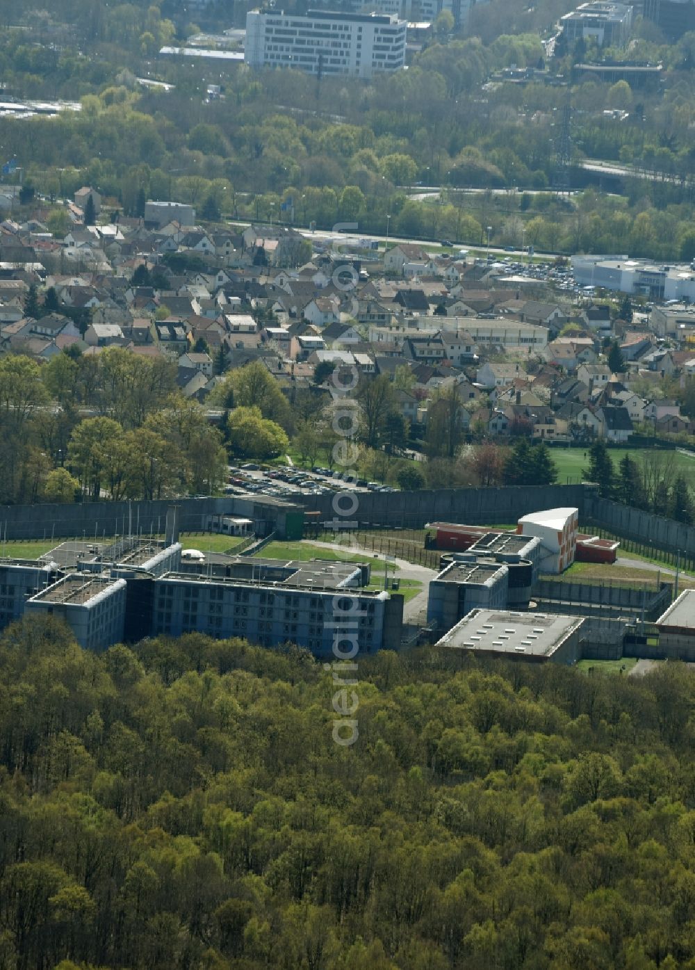 Aerial photograph Bois-d'Arcy - Prison grounds and high security fence Prison in Bois-d'Arcy in Ile-de-France, France