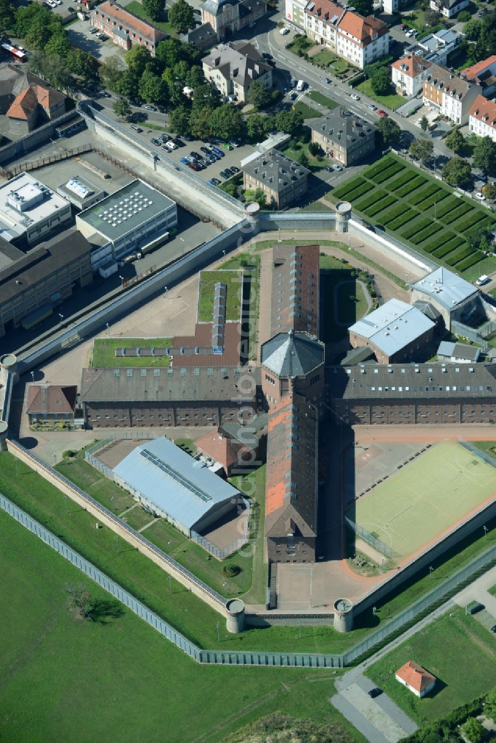 Bruchsal from above - Prison grounds and high security fence Prison in Bruchsal in the state Baden-Wuerttemberg