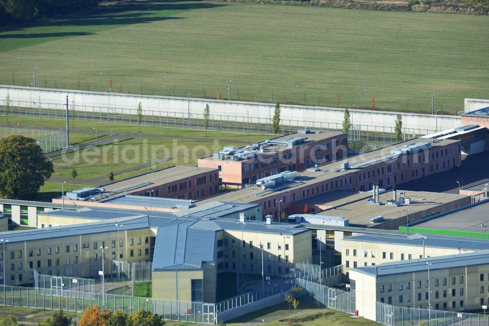 Aerial photograph Burg - Prison grounds and high security fence Prison in Burg in the state Saxony-Anhalt