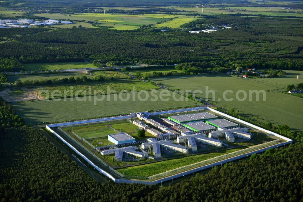 Aerial photograph Burg - Prison grounds and high security fence Prison in Burg in the state Saxony-Anhalt