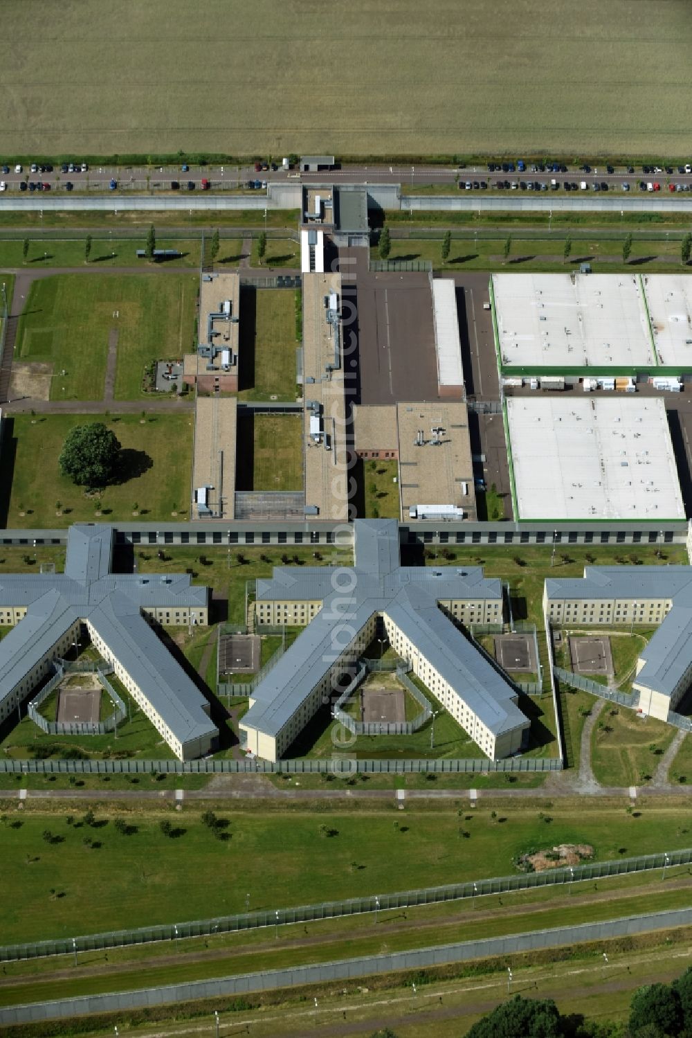 Burg from the bird's eye view: Prison grounds and high security fence Prison in Burg in the state Saxony-Anhalt