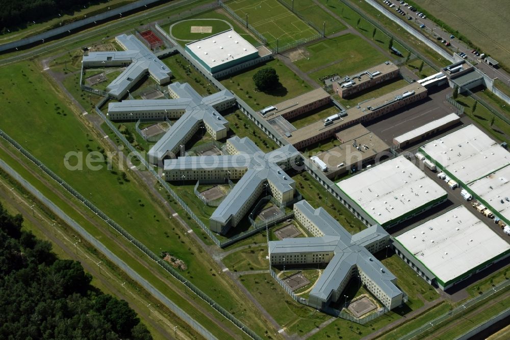 Aerial photograph Burg - Prison grounds and high security fence Prison in Burg in the state Saxony-Anhalt