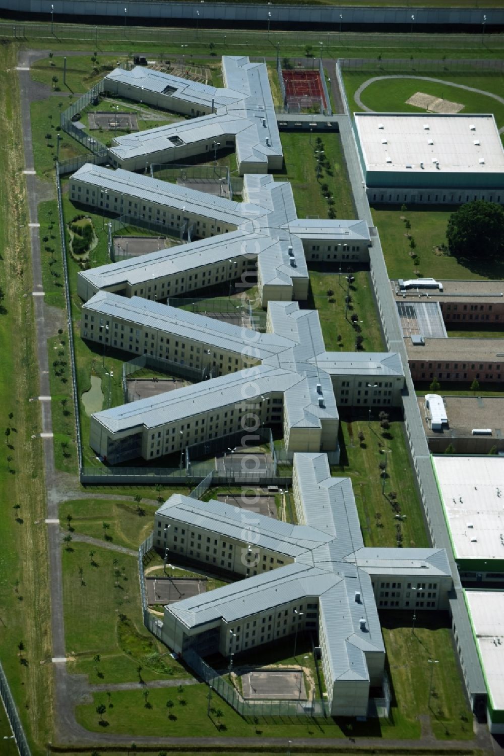 Burg from the bird's eye view: Prison grounds and high security fence Prison in Burg in the state Saxony-Anhalt