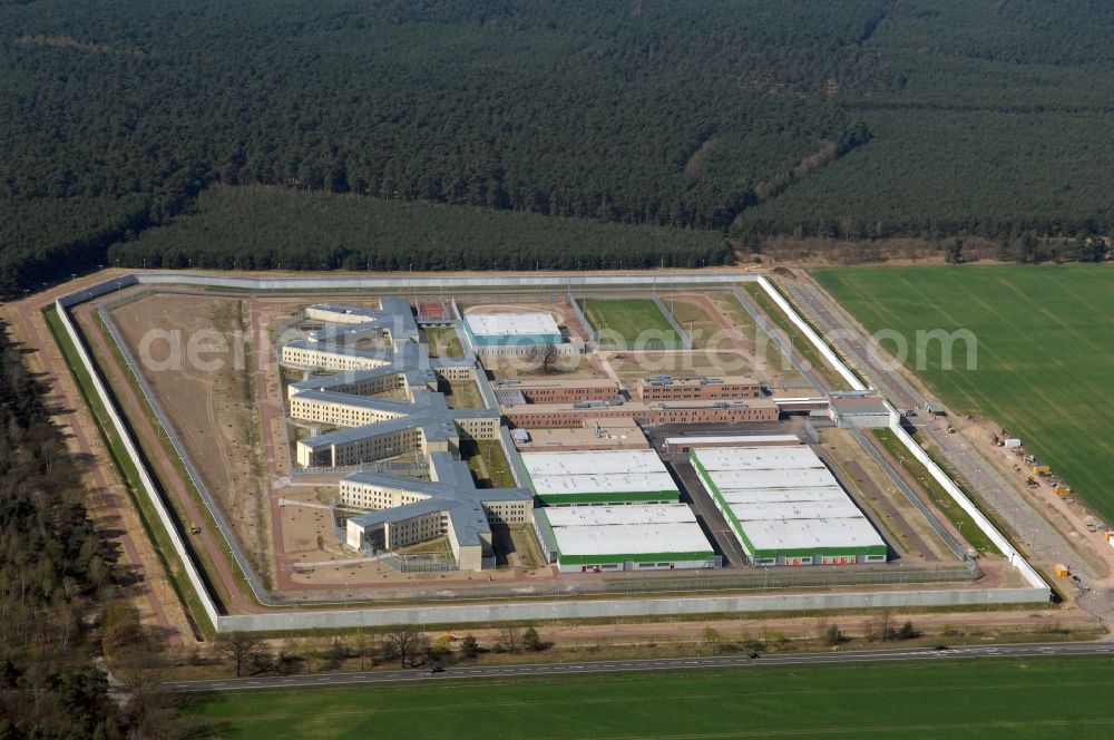 Aerial photograph Burg - Prison grounds and high security fence Prison in Burg in the state Saxony-Anhalt