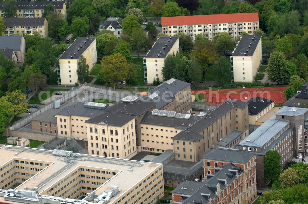 Aerial image Chemnitz - Prison grounds of JVA Chemnitz Kassberg in Chemnitz in the state of Saxony. The building complex stands adjacent to the building of the court and the justice centre of the town