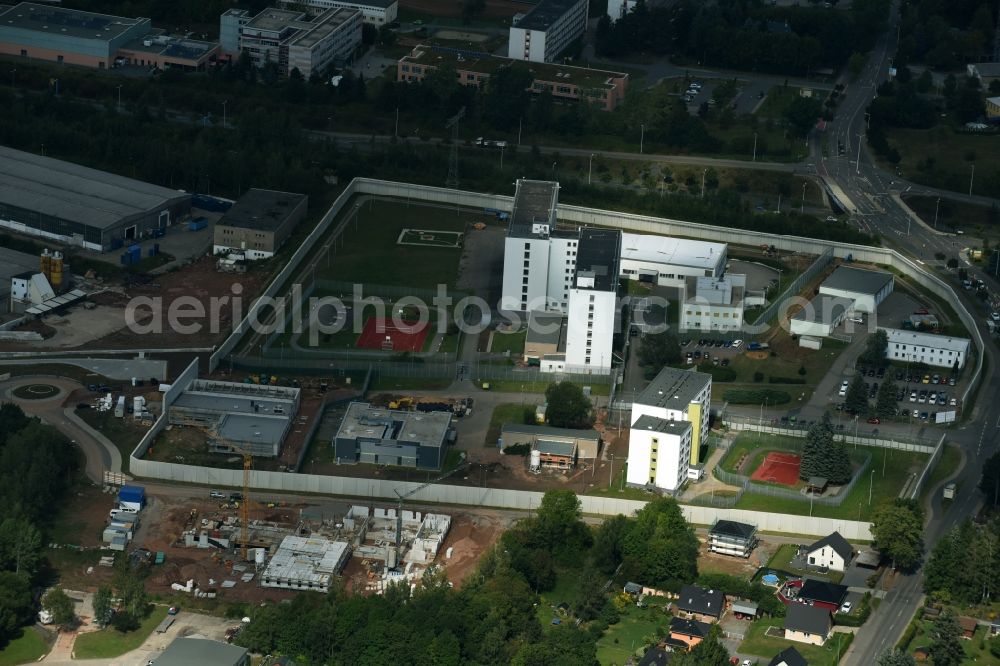 Chemnitz from the bird's eye view: Prison grounds and high security fence Prison in Chemnitz in the state Saxony