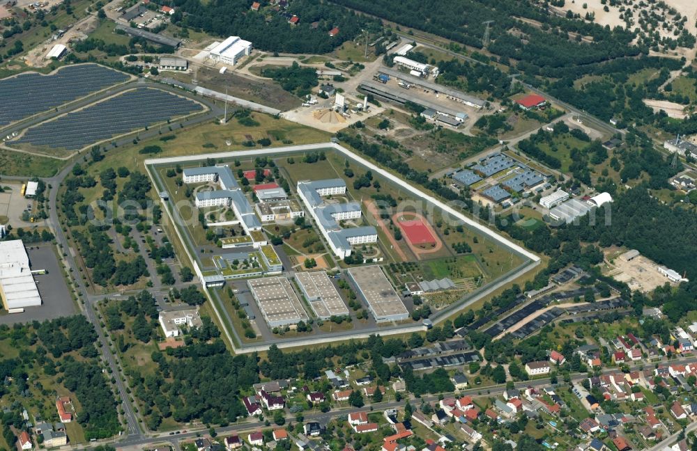 Cottbus from above - Prison grounds and high security fence Prison Cottbus-Dissenchen on Oststrasse in Cottbus in the state Brandenburg