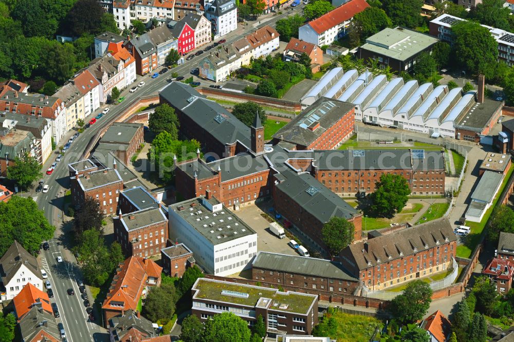 Münster from the bird's eye view: Prison grounds and high security fence Prison on Gartenstrasse in Muenster in the state North Rhine-Westphalia, Germany