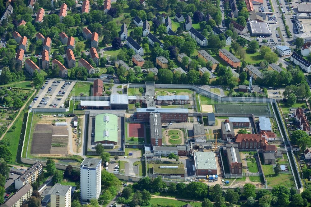 Aerial image Lübeck - Prison grounds and high security fence Prison in Luebeck in the state Schleswig-Holstein